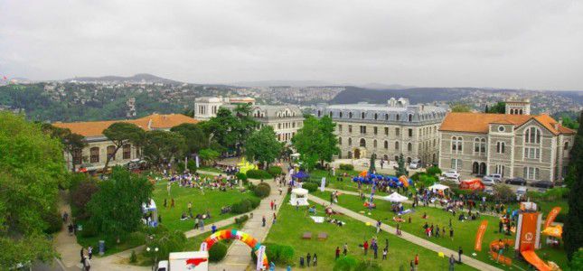 Boğaziçi Üniversitesi Bilgisayar ve Öğretim Teknolojileri Öğretmenliği (İngilizce)