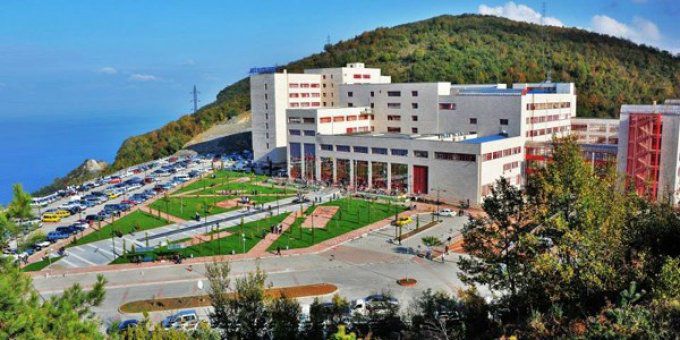 Bülent Ecevit Üniversitesi Diş Hekimliği Fakültesi