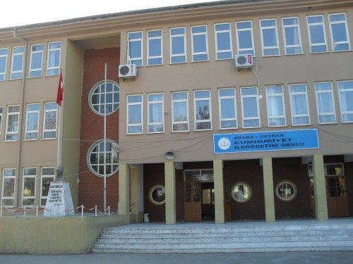 Cumhuriyet İlkokulu 