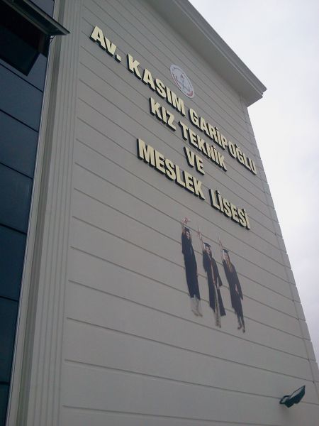 Kasım Garipoğlu Mesleki Ve Teknik Anadolu Lisesi 