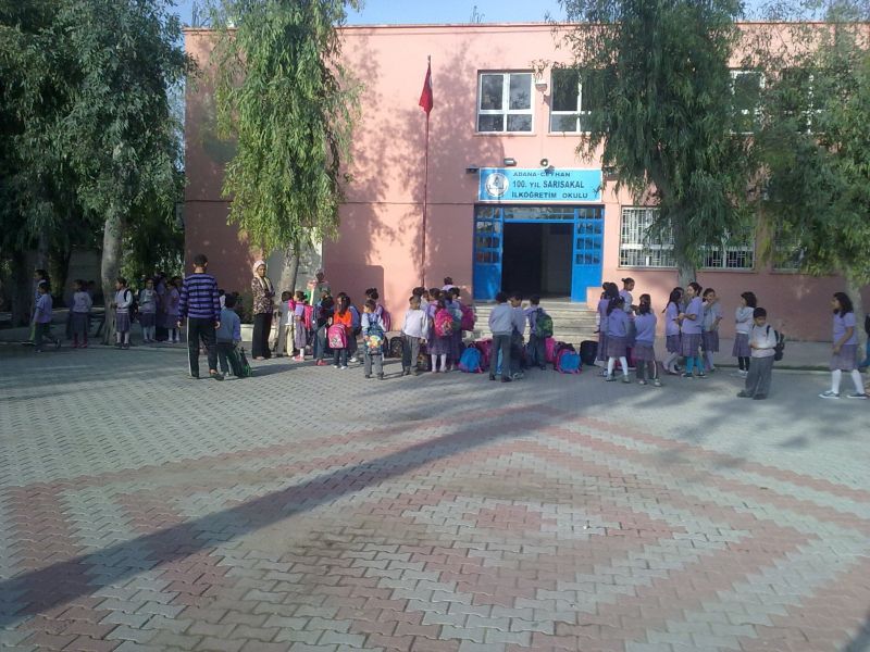 100. Yıl Sarısakal İmam Hatip Ortaokulu 