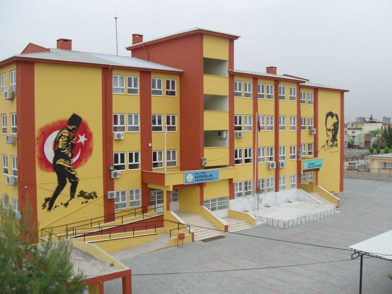 Alparslan İlkokulu 