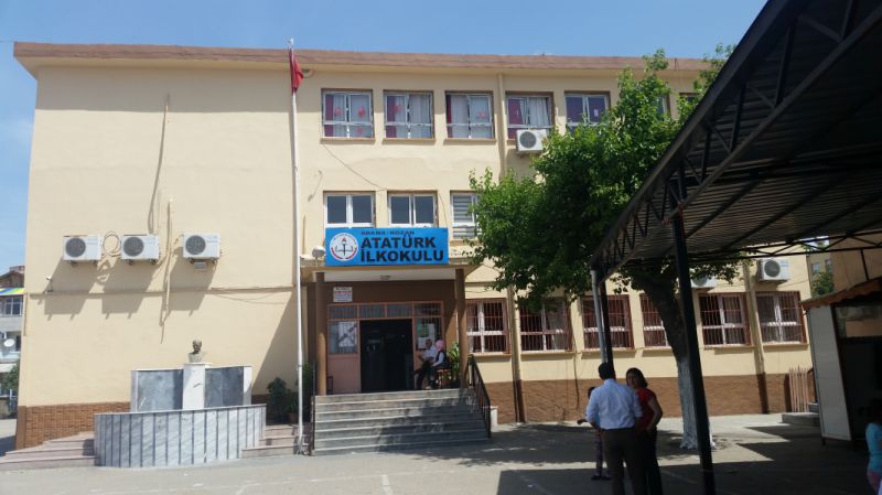 Atatürk İlkokulu 