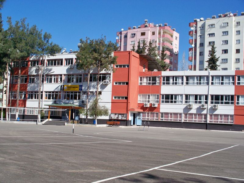 Kozan Kız Anadolu İmam Hatip Lisesi 