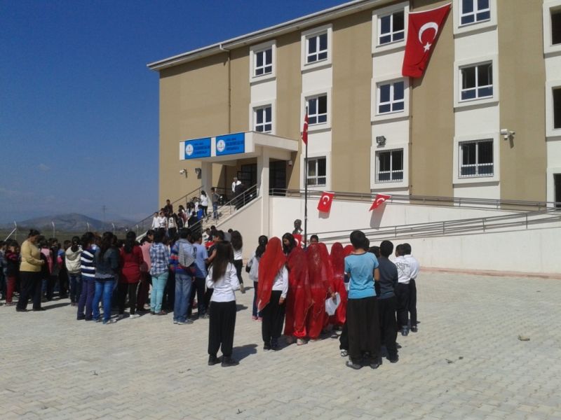 Faydali Dede Mehmet Akçali Vakfi Ortaokulu 