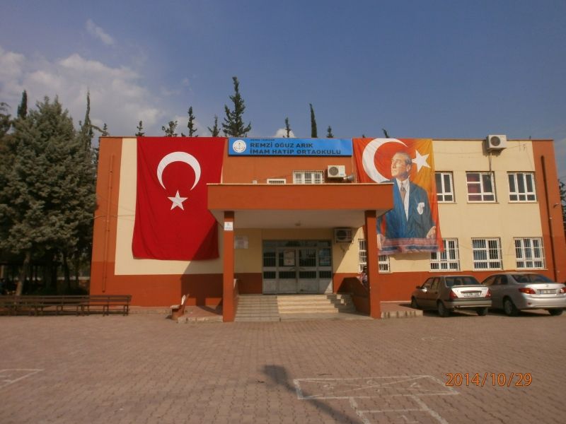 Remzi Oğuz Arık İmam Hatip Ortaokulu 