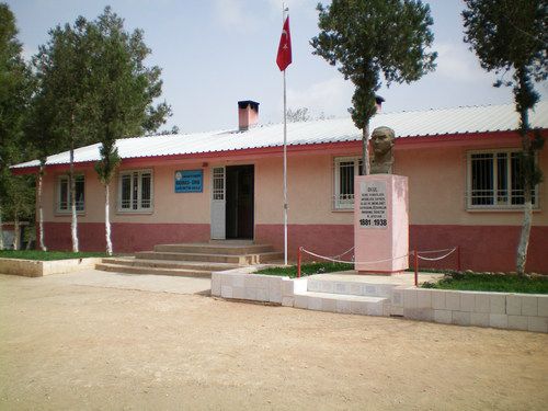 Kaşobası Girne İlkokulu 