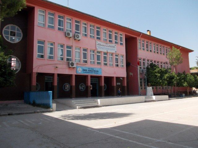 Ömer Kanaatbilen Ortaokulu 