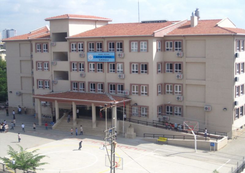 Atatürk İlkokulu 