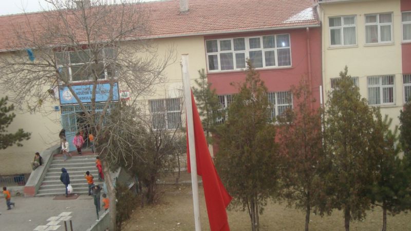 Hüseyin Güllü Ceylan İlkokulu 