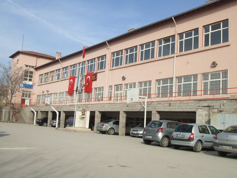 Ulus İlk Meclis İlkokulu 