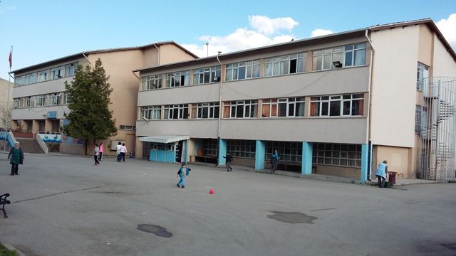 Evliya Çelebi Ortaokulu 