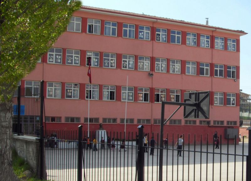 Çocuk Sevenler Derneği İlkokulu 