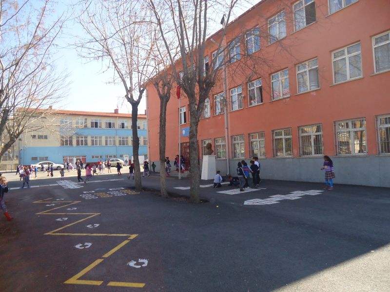Tandoğan İlkokulu 