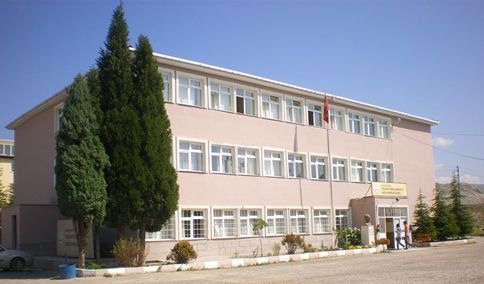 Tolunay Özaka Anadolu Sağlık Meslek Lisesi 