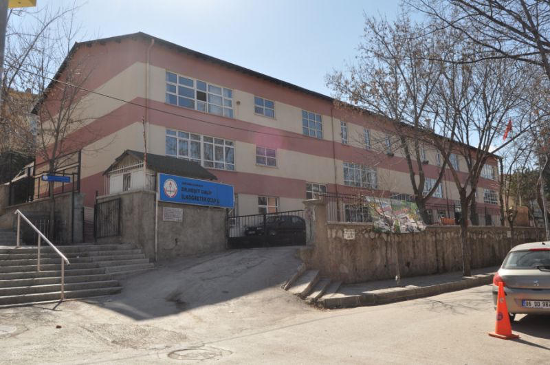 Dr.reşit Galip İlkokulu 