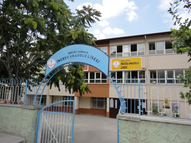 İzciler Ortaokulu 