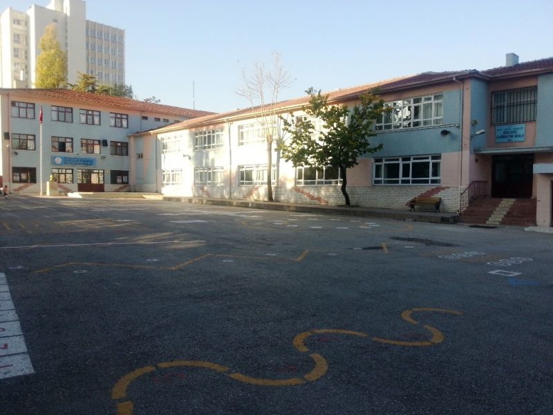 Yücetepe İlkokulu 