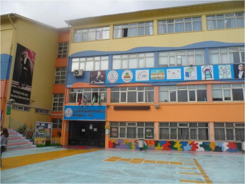 Gülen Muharrem Pakoğlu Ortaokulu 
