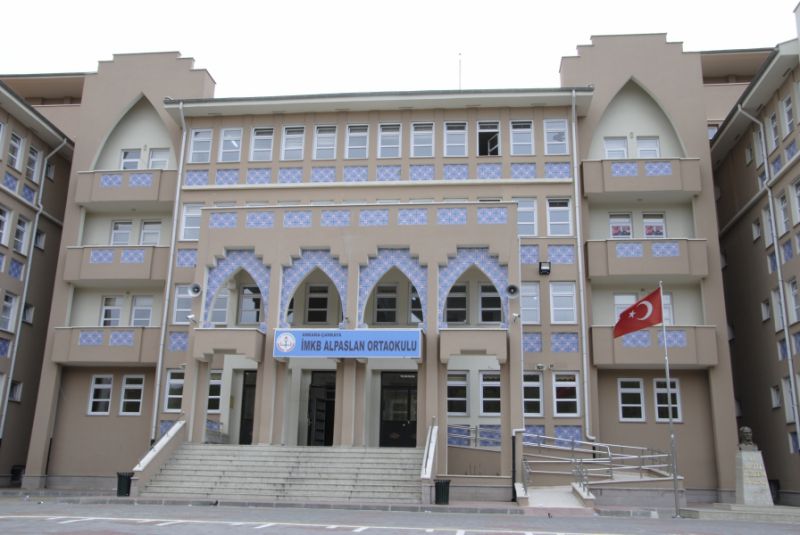 İmkb Alpaslan Ortaokulu 