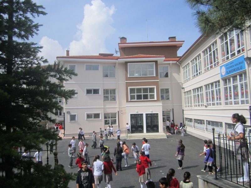 Teğmen Kalmaz İlkokulu 