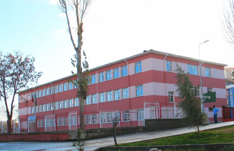 Göktürk İlkokulu 