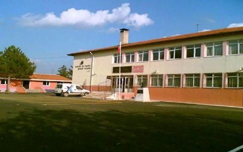 Sabiha Şaşmaz Ortaokulu 