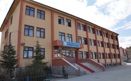 Cumhuriyet İlkokulu 