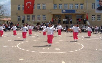 Hasanoğlan Mareşal Çakmak İlkokul 