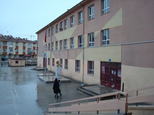 Zekiye Güdüllüoğlu İlkokulu 
