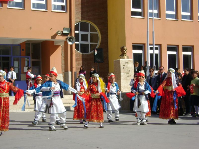Cenk Yakın Ortaokulu 