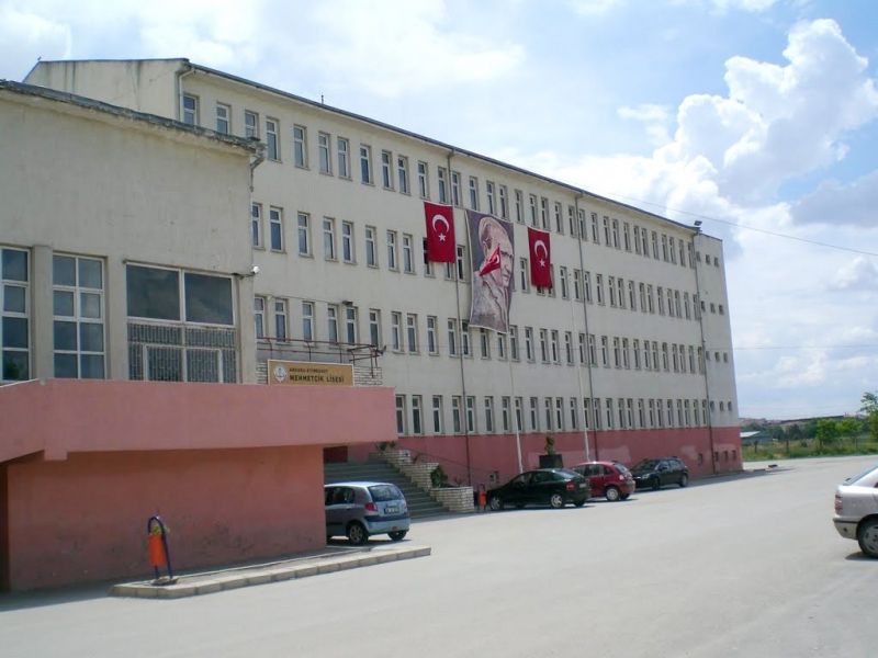 Mehmetçik Anadolu Lisesi 