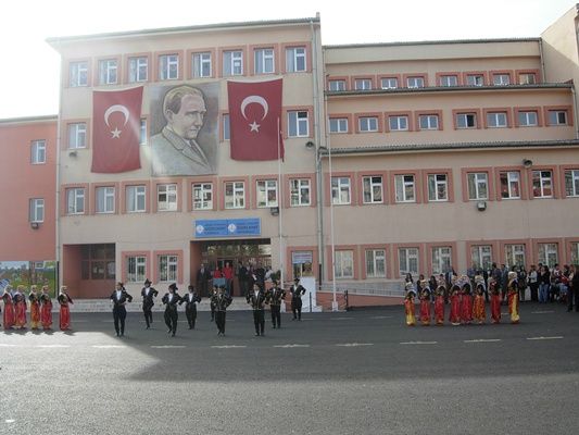 Güzelkent İlkokulu 