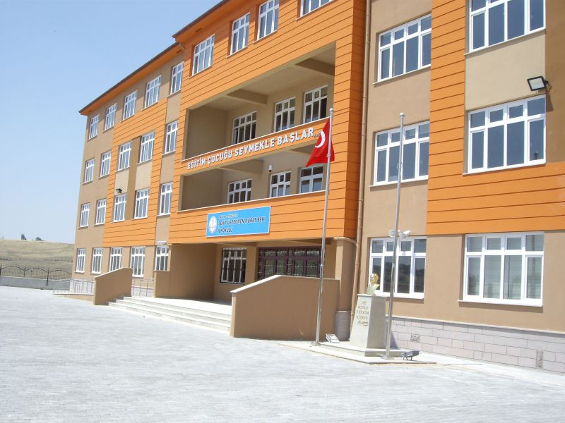 Şehit Murat Bek İlkokulu 