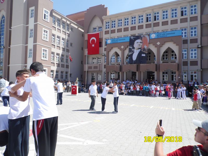 Şehit Adil Erdoğan Ortaokulu 
