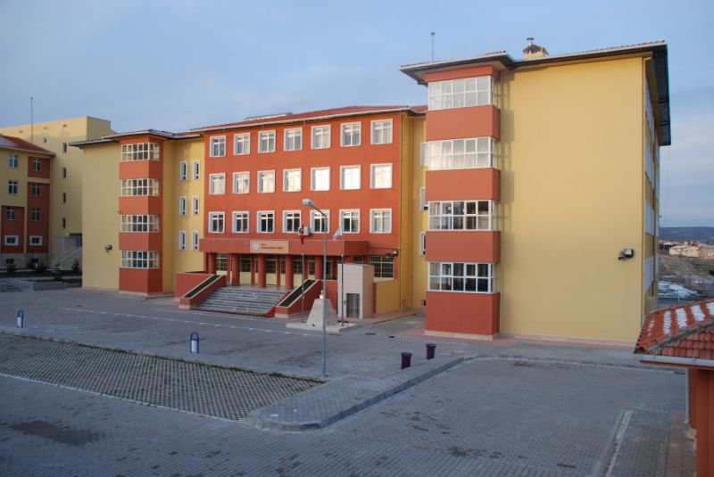 Gölbaşı Anadolu Lisesi 