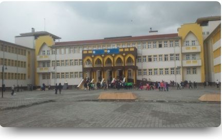 Adem-Bilhan Uysal Ortaokulu 