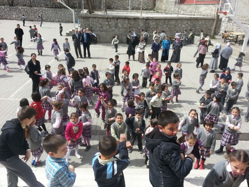 Cumhuriyet İlkokulu 