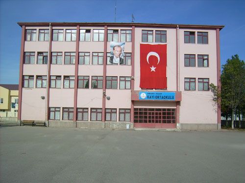 Kayı Ortaokulu 