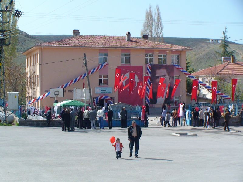 İmrendi İlkokulu 