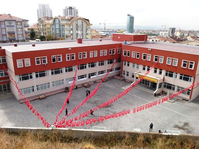 Ayvali Anadolu İmam Hatip Lisesi 