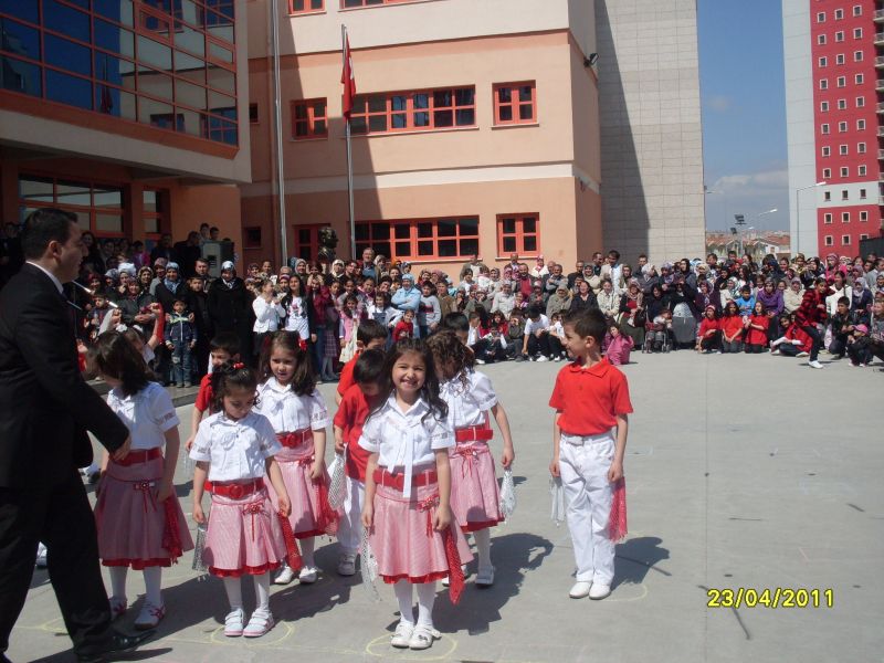 Önder Ata İlkokulu 