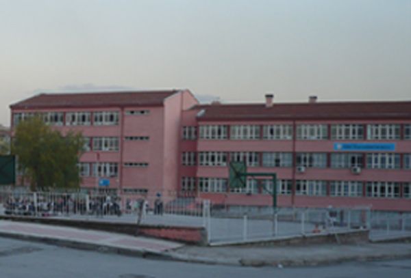 Kamil Ocak Ortaokulu 