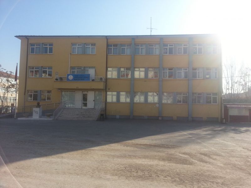 Danışment Çiçekli İlkokulu 