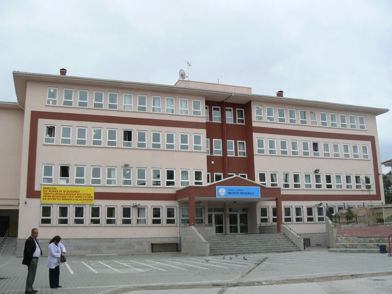 Mecidiye Ortaokulu 