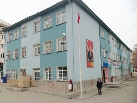 Aşık Veysel Ortaokulu 
