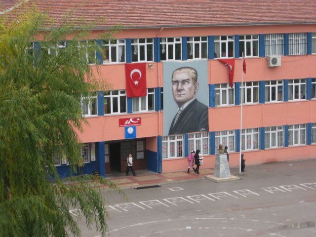 19 Mayıs Ortaokulu 