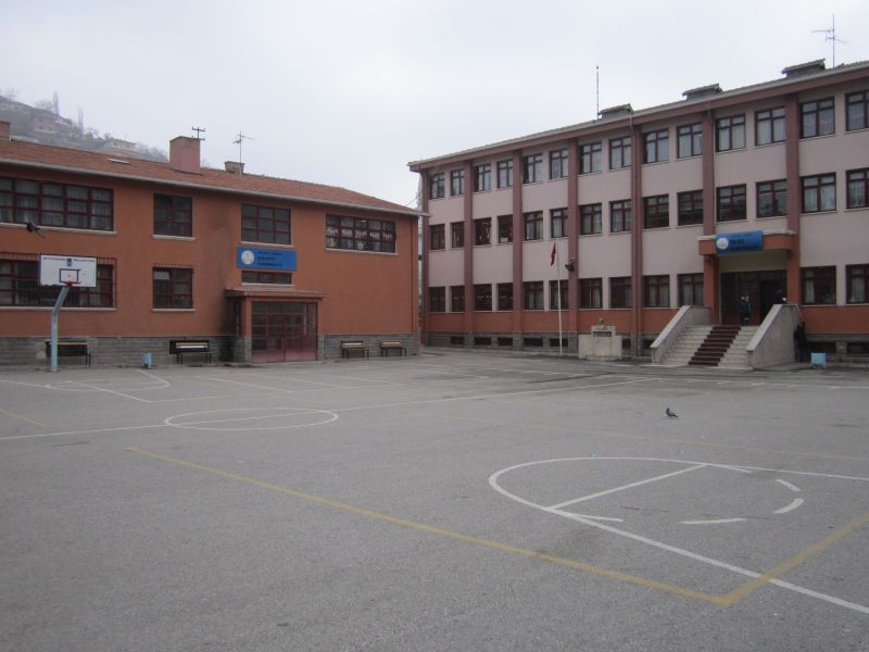 Piri Reis İlkokulu 