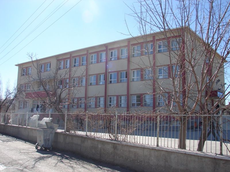 Alper Tunga İlkokulu 