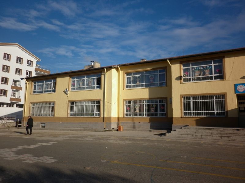Hamdi Bulgurlu İlkokulu 